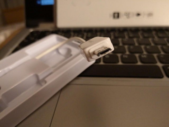 Image 2 of HDMI adaptor
