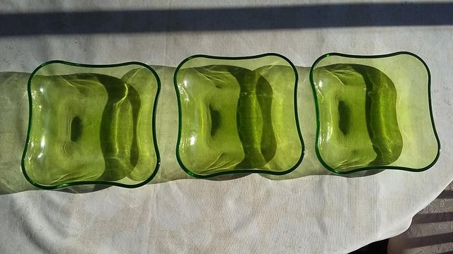 Image 2 of 3 Villeroy & Boch Vivo Glassware Small Deep Bowls, Green