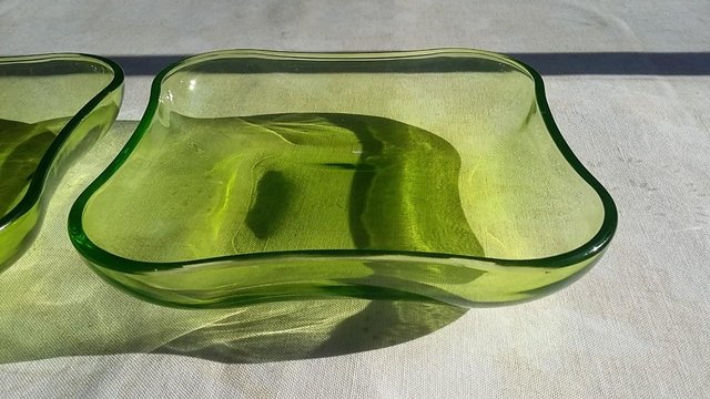Image 3 of 3 Villeroy & Boch Vivo Glassware Small Deep Bowls, Green