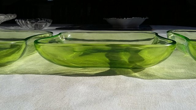 Image 7 of 3 Villeroy & Boch Vivo Glassware Small Deep Bowls, Green