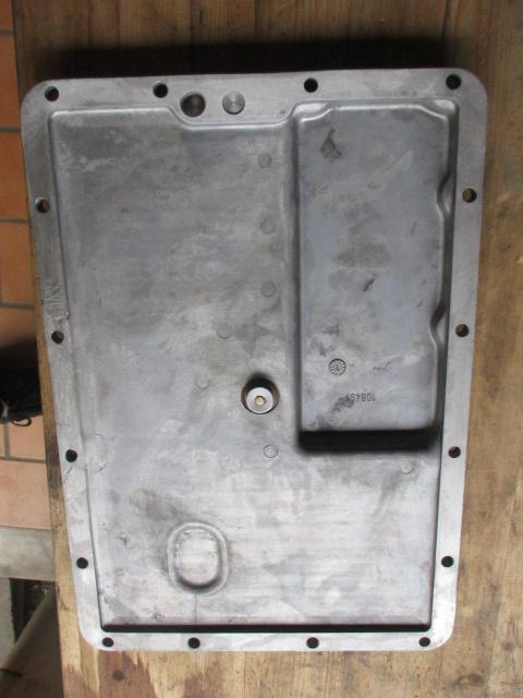 Image 3 of Lower cover of gearbox Ferrari 308