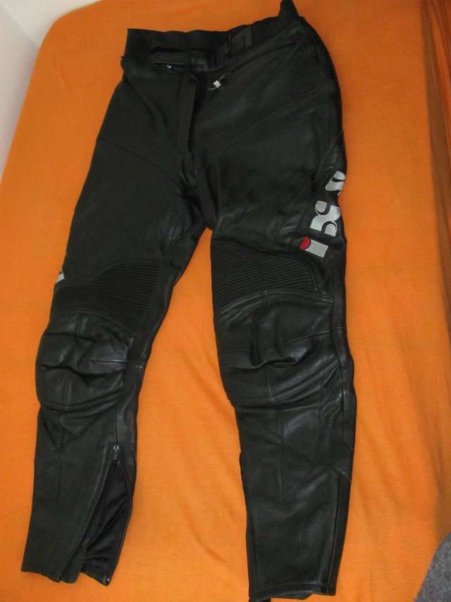 Image 2 of Ladies motorcycle leathers two piece