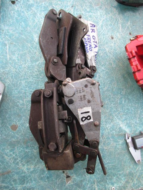 Image 2 of Rear brake calipers and handbrake Alfa Romeo Gta