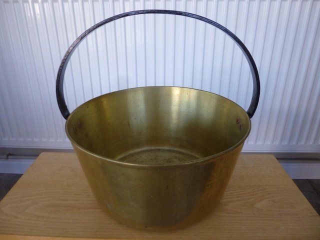 Image 2 of Brass preserving pan,ideal  for  jam making etc.