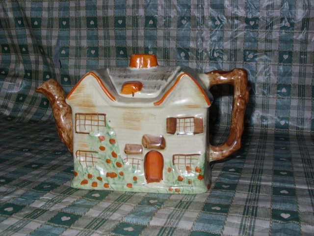 Image 3 of Price & Keele Cottage ware teapots,jug, biscuit barrel Job l