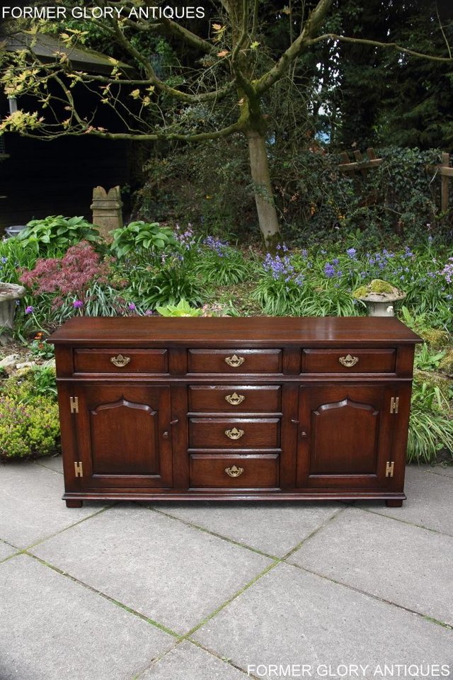 Image 23 of TITCHMARSH AND GOODWIN OAK DRESSER BASE SIDEBOARD HALL TABLE