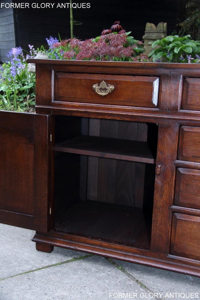 Image 91 of TITCHMARSH AND GOODWIN OAK DRESSER BASE SIDEBOARD HALL TABLE