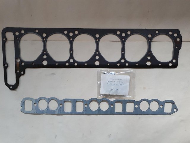 Preview of the first image of Mercedes-Benz 250/8 250C/8 250CE/8 W114 M114.920 Head Gasket.