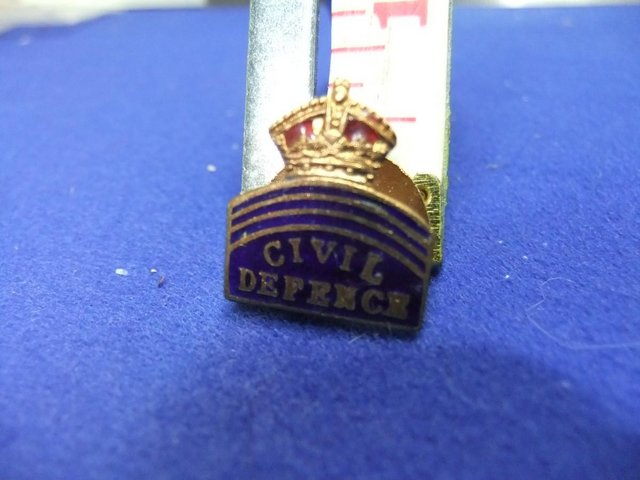 Image 2 of WW2 badge CD Civil Defence civilian home front war effort vo