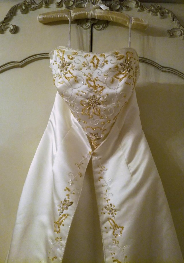 Image 2 of BRIDE ALFRED ANGELO WEDDING DRESS Pearl Gold Diamante Sequin