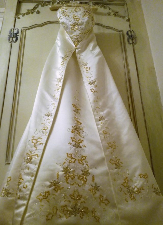 Image 3 of BRIDE ALFRED ANGELO WEDDING DRESS Pearl Gold Diamante Sequin