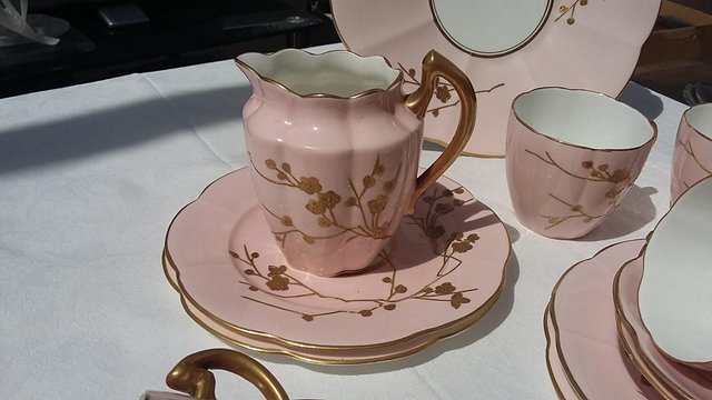 Image 4 of Wileman & Co Salmon Pink & Gold Thorn 38 piece China Set