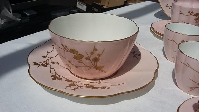 Image 9 of Wileman & Co Salmon Pink & Gold Thorn 38 piece China Set