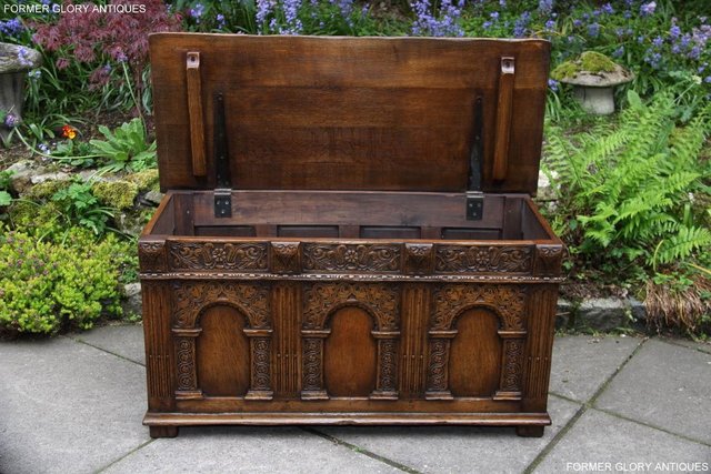Image 4 of A TITCHMARSH AND GOODWIN CARVED OAK BLANKET BOX CHEST COFFER