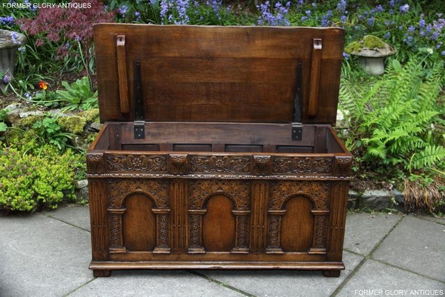 Image 15 of A TITCHMARSH AND GOODWIN CARVED OAK BLANKET BOX CHEST COFFER