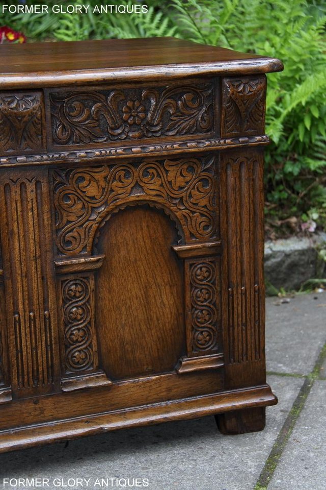 Image 20 of A TITCHMARSH AND GOODWIN CARVED OAK BLANKET BOX CHEST COFFER