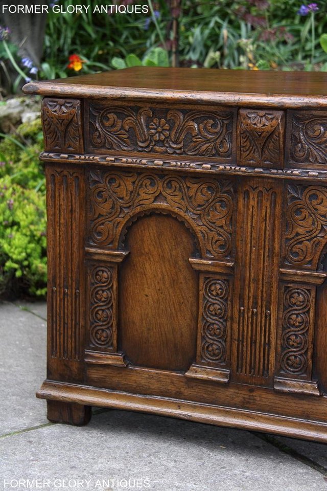 Image 25 of A TITCHMARSH AND GOODWIN CARVED OAK BLANKET BOX CHEST COFFER