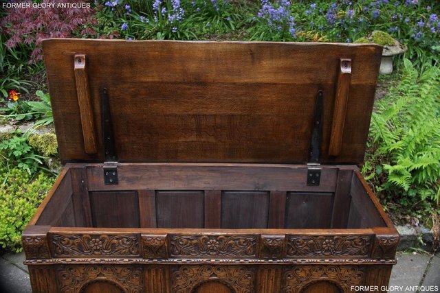 Image 75 of A TITCHMARSH AND GOODWIN CARVED OAK BLANKET BOX CHEST COFFER