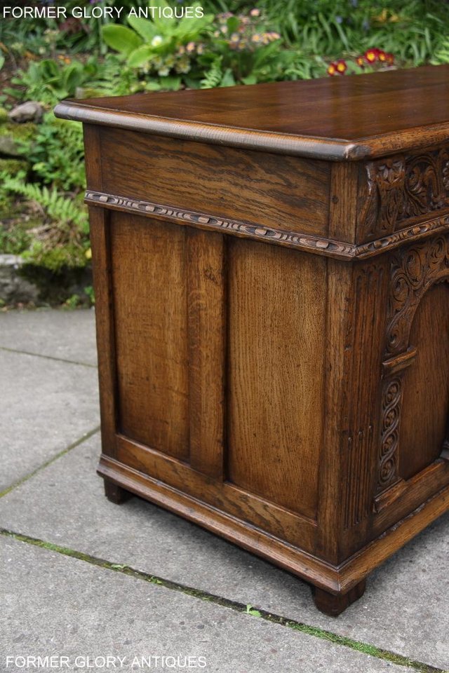 Image 92 of A TITCHMARSH AND GOODWIN CARVED OAK BLANKET BOX CHEST COFFER