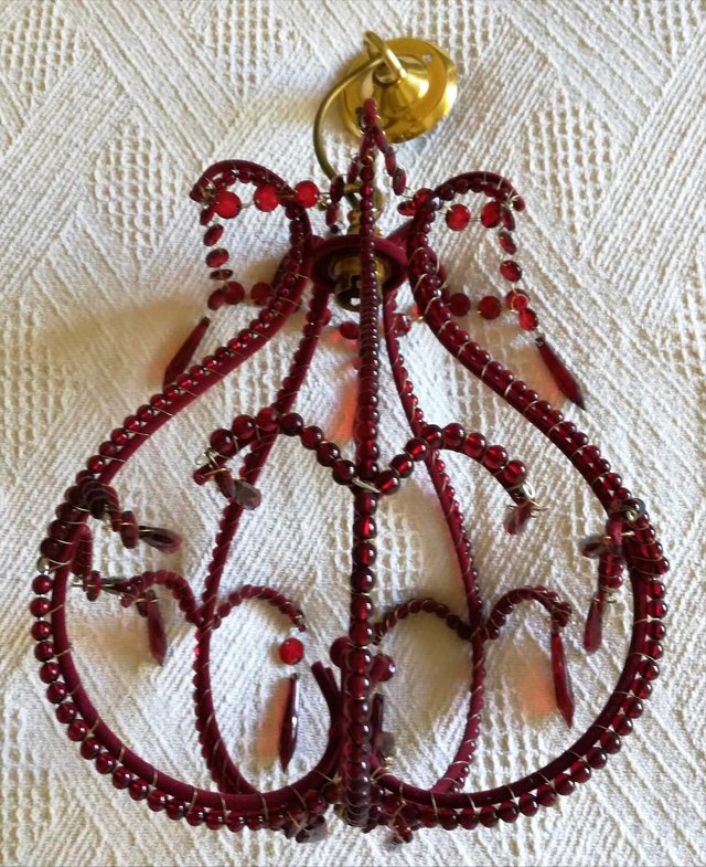 Preview of the first image of CHANDELIERS LIGHTING Red Bead Velvet Candelabra Pendant.