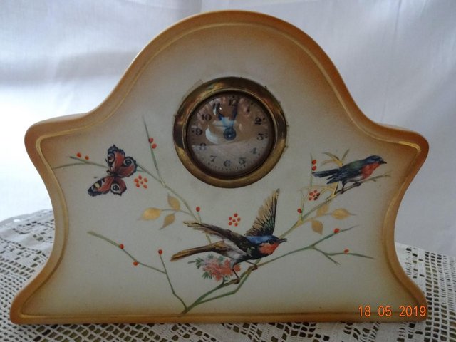 Image 2 of Vintage China Mantle Clock