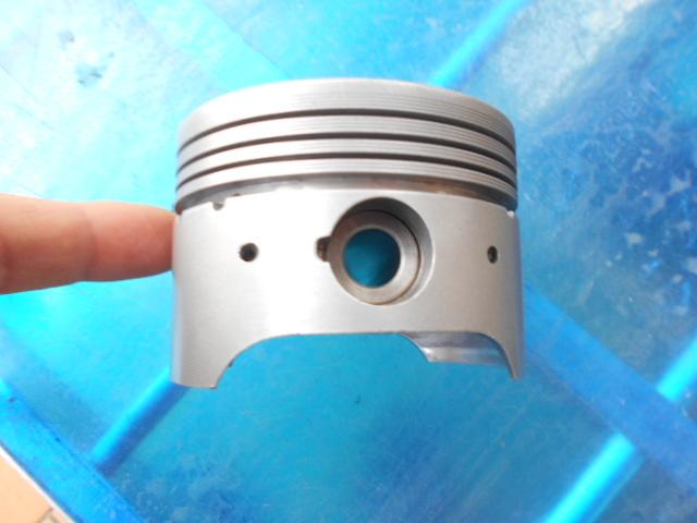 Preview of the first image of Piston for Ferrari 308 , 308 Gt4 , Mondial 8.