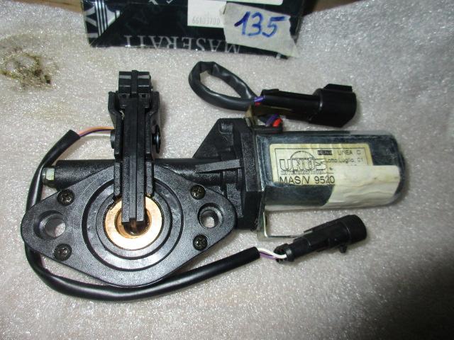 Preview of the first image of R.h pull down motor for Maserati 4200.