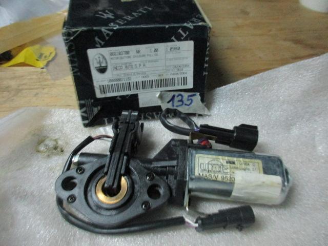 Image 2 of R.h pull down motor for Maserati 4200
