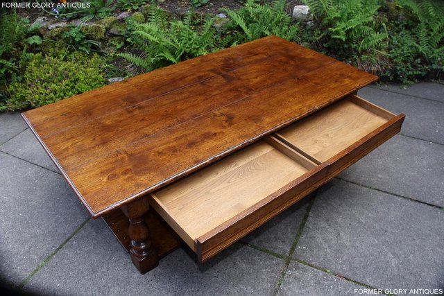 Image 20 of A LARGE SOLID TUDOR OAK TWO DRAWER COFFEE TABLE STAND