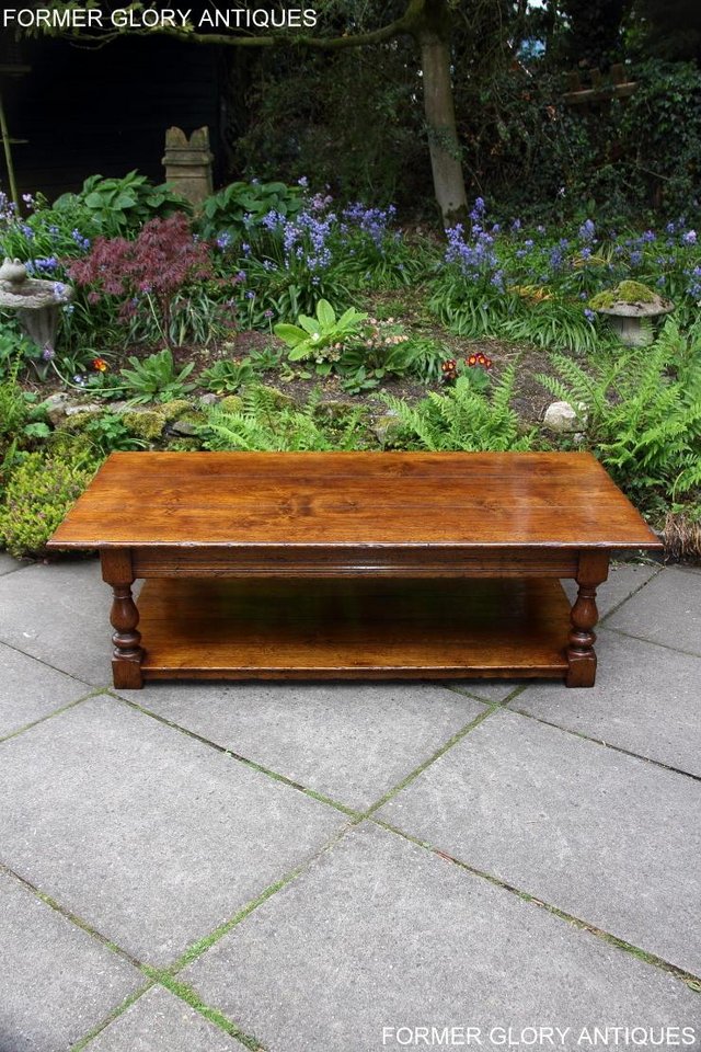Image 30 of A LARGE SOLID TUDOR OAK TWO DRAWER COFFEE TABLE STAND