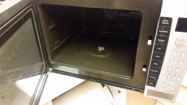 Preview of the first image of PANASONIC INVERTER COMBI MICROWAVE FOR SPARES OR REPAIR.