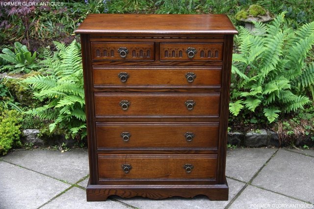 Image 21 of AN OLD CHARM CARVED LIGHT OAK CHEST OF SIX DRAWERS TV STAND