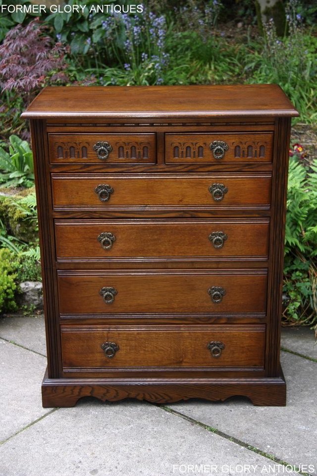 Image 45 of AN OLD CHARM CARVED LIGHT OAK CHEST OF SIX DRAWERS TV STAND