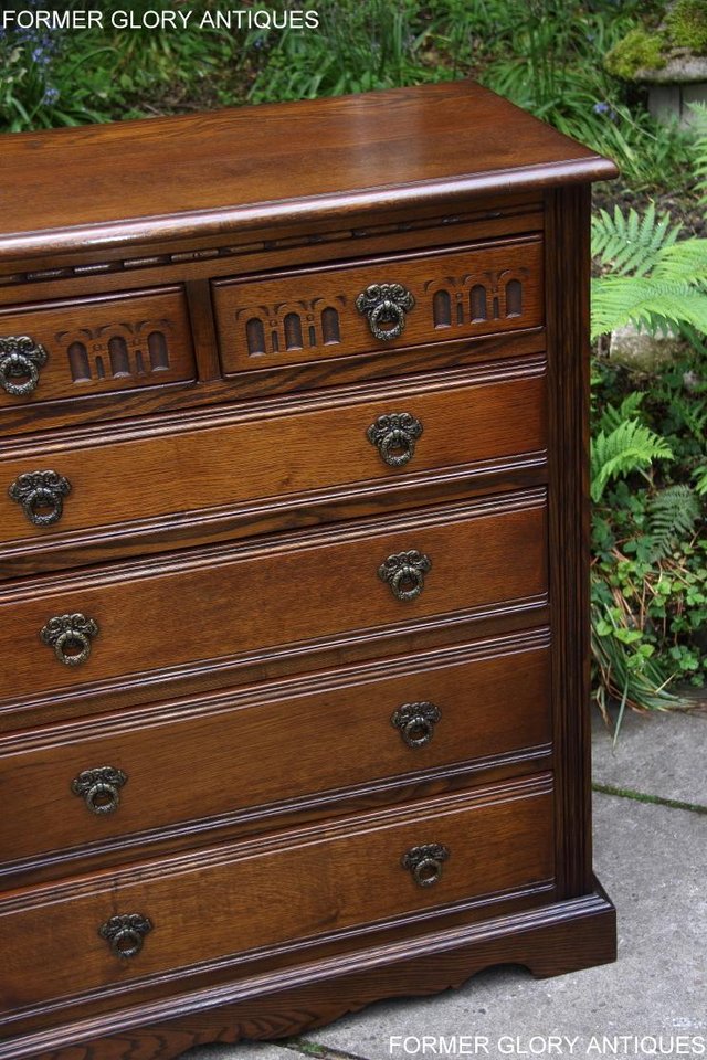 Image 55 of AN OLD CHARM CARVED LIGHT OAK CHEST OF SIX DRAWERS TV STAND