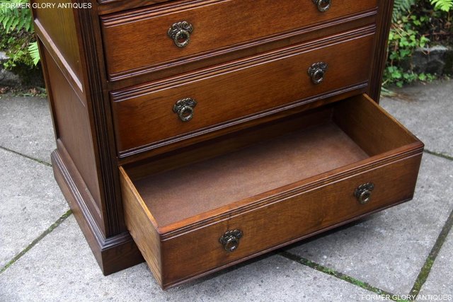 Image 56 of AN OLD CHARM CARVED LIGHT OAK CHEST OF SIX DRAWERS TV STAND