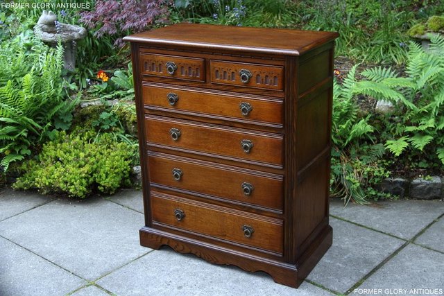 Image 78 of AN OLD CHARM CARVED LIGHT OAK CHEST OF SIX DRAWERS TV STAND