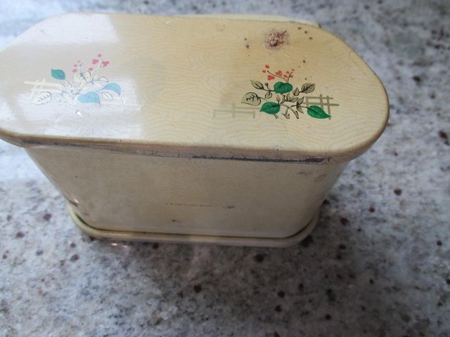 Image 3 of Collectable Tin unusual lid