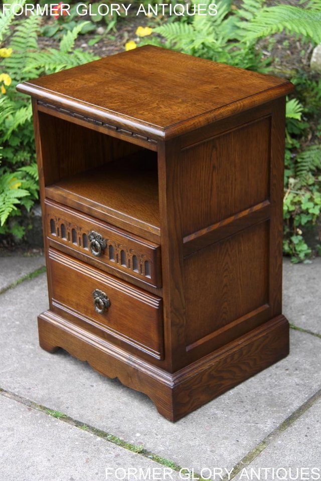 Image 50 of PAIR OF OLD CHARM OAK BEDSIDE CABINETS LAMP TABLE DRAWERS