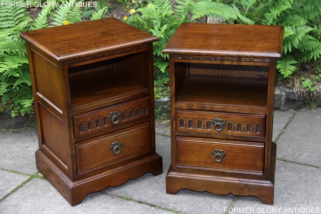 Image 83 of PAIR OF OLD CHARM OAK BEDSIDE CABINETS LAMP TABLE DRAWERS