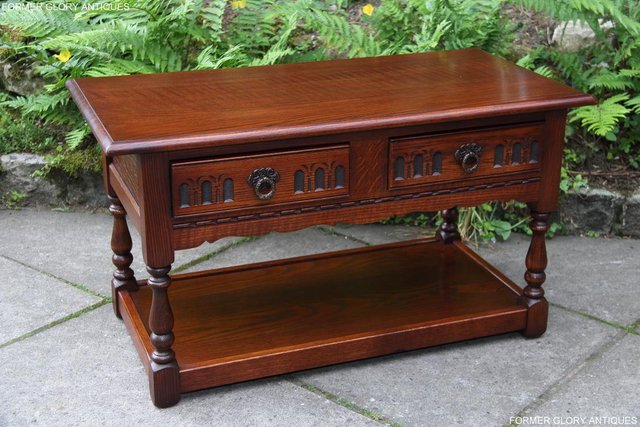 Image 56 of OLD CHARM TUDOR BROWN OAK TWO DRAWER TEA COFFEE TABLE STAND