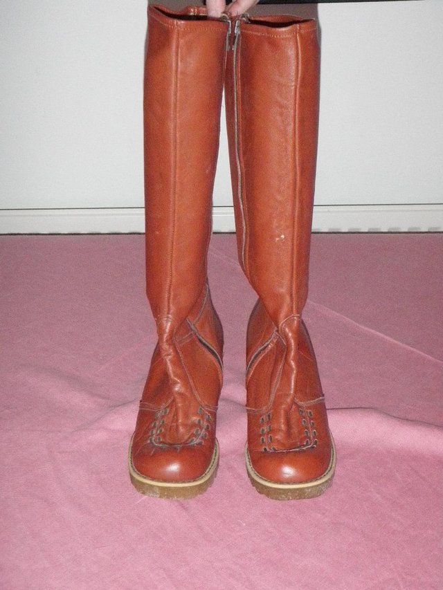 Preview of the first image of Vintage 1970's tan leather knee high boots,size 6.