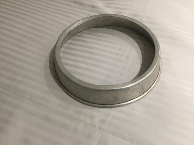Image 2 of CATERERS. Metal plate rings ... 100