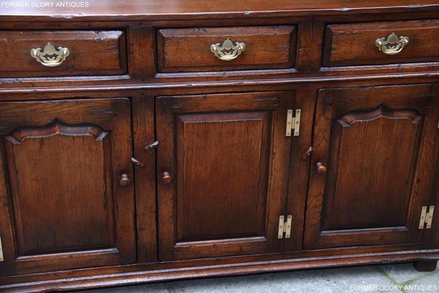 Image 15 of A TITCHMARSH AND GOODWIN OAK SIDEBOARD DRESSER BASE CABINET