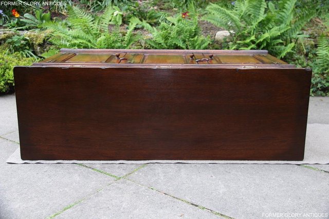 Image 50 of A TITCHMARSH AND GOODWIN OAK SIDEBOARD DRESSER BASE CABINET