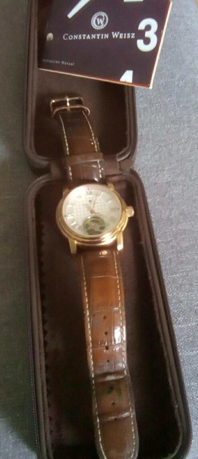 Preview of the first image of Man's Watch.