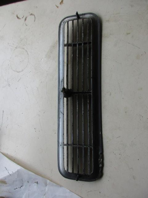 Image 2 of Windscreen lower grill Citroen Sm