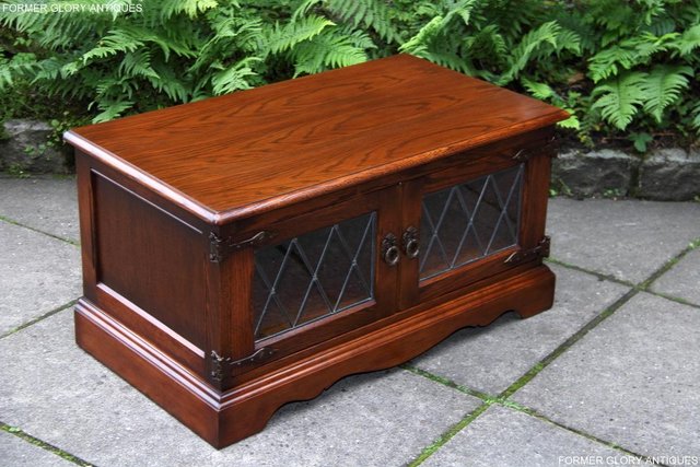 Image 3 of OLD CHARM TUDOR BROWN OAK TV STAND TABLE DVD CABINET UNIT