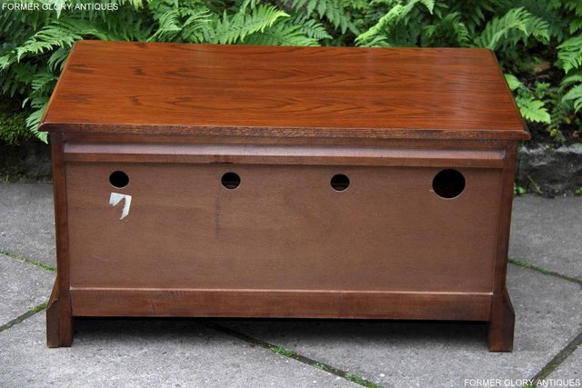 Image 6 of OLD CHARM TUDOR BROWN OAK TV STAND TABLE DVD CABINET UNIT