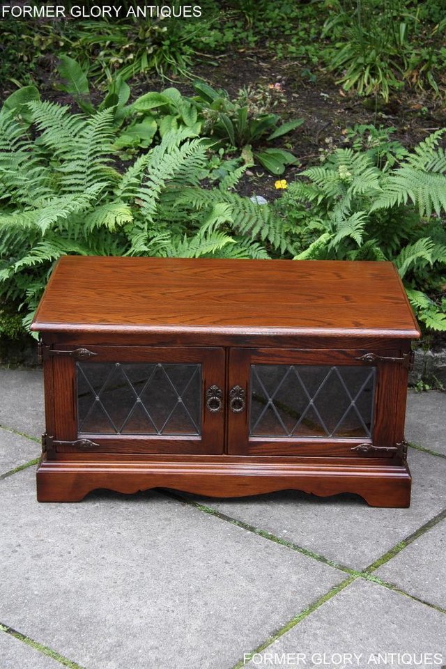 Image 18 of OLD CHARM TUDOR BROWN OAK TV STAND TABLE DVD CABINET UNIT