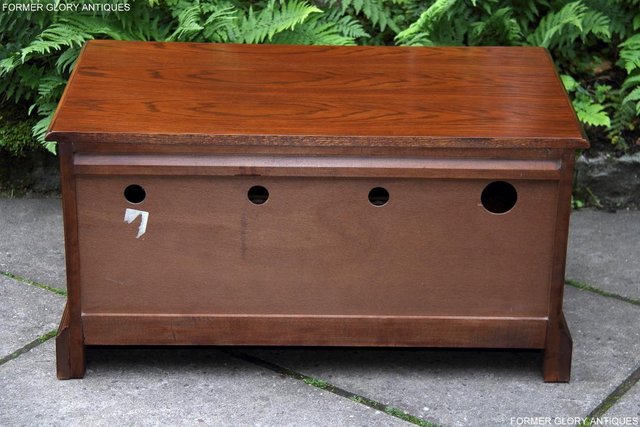 Image 27 of OLD CHARM TUDOR BROWN OAK TV STAND TABLE DVD CABINET UNIT